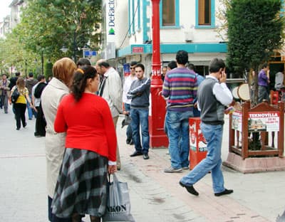 Çark Caddesi'nde Şüpheli Paket Paniği