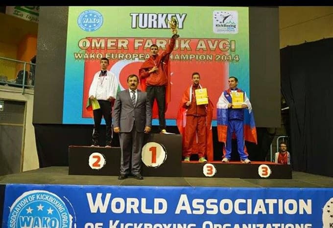 Ömer Faruk Avcı Avrupa Kickboks Şampiyonu oldu