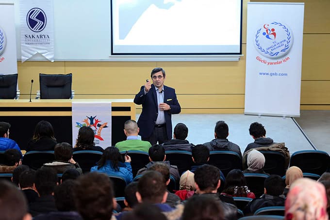"Gönüllülük Paylaşmaktır" eğitimi verildi