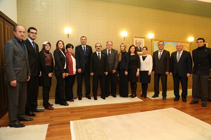 Vali Coş, Sağlık-Sen şube yönetimini makamında kabul etti