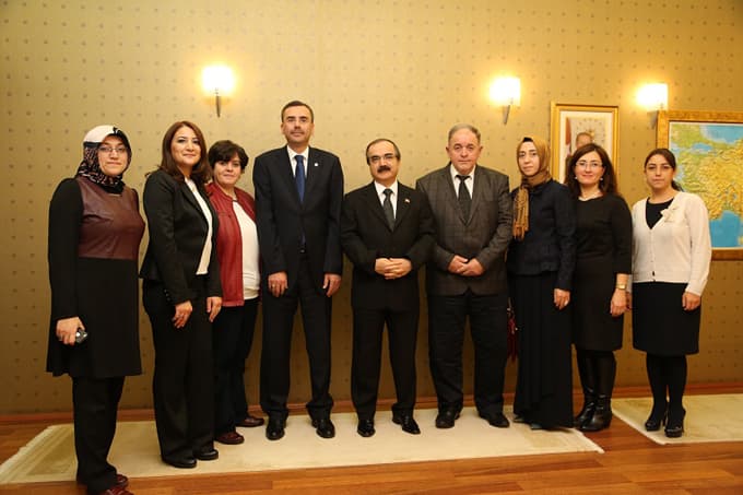 Vali Coş, Sağlık-Sen şube yönetimini makamında kabul etti