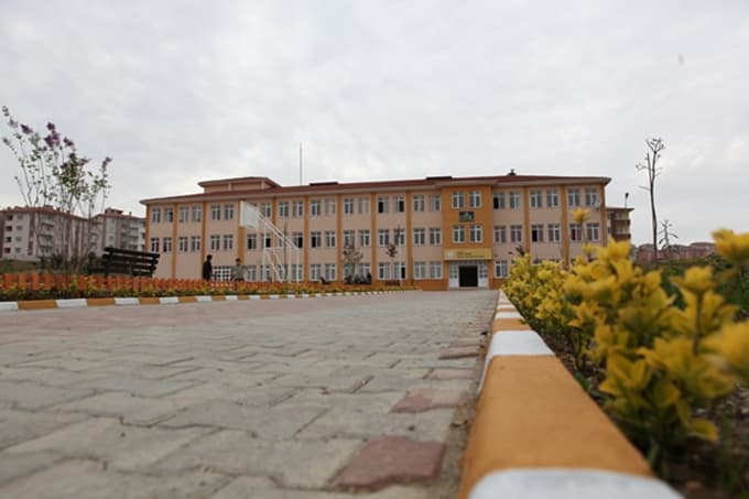 Sakarya Cemil Meriç Sosyal Bilimler Lisesi'nde neler oluyor?