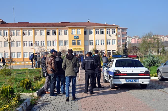 Sakarya Cemil Meriç Sosyal Bilimler Lisesi'nde neler oluyor?