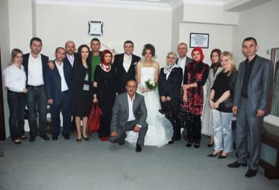 Güleryüz&#8217;e Fransa&#8217;dan Gelin Geldi