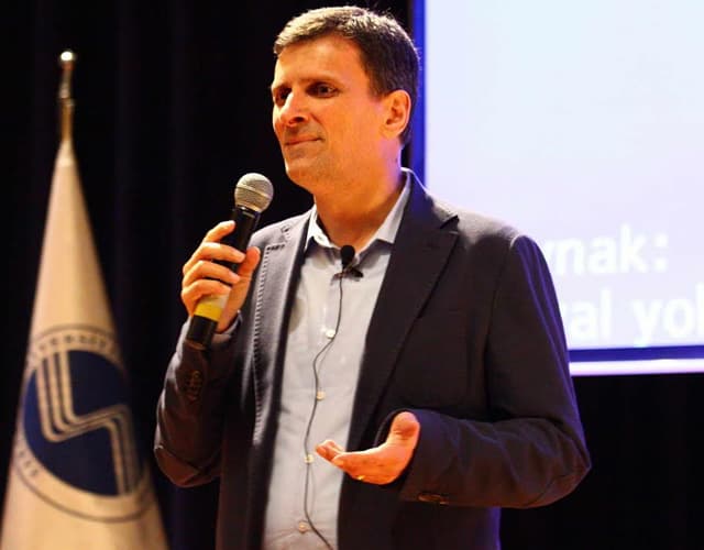 Veri İletişimi Ses İletişiminin Önüne Geçti