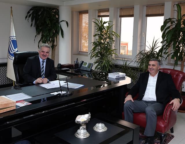 Toçoğlu, SAÜ'ye apart daire konusunda destek verdi