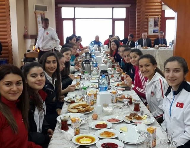 Hendek'te 5 Karateci Avrupa Şampiyonasına Katılıyor!