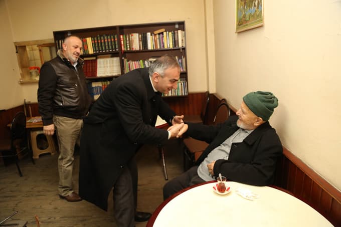 Başkan Yılmazer Kurtköy sakinlerini ziyaret etti