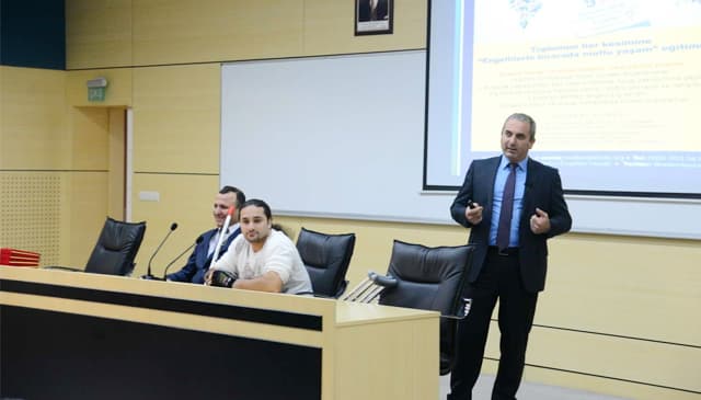 SAÜ'de Engelliler Günü Dolayısıyla Seminer Düzenlendi
