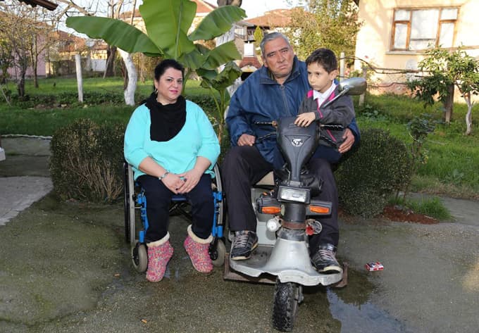 Önce bedensel sonra aile engelini aşıp evlendiler 