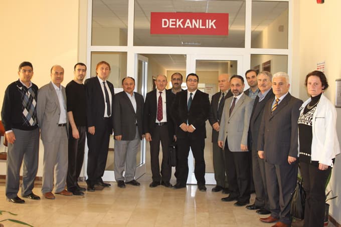 Teknoloji Fakültesi üç haftada 17 iş adamı ile buluştu