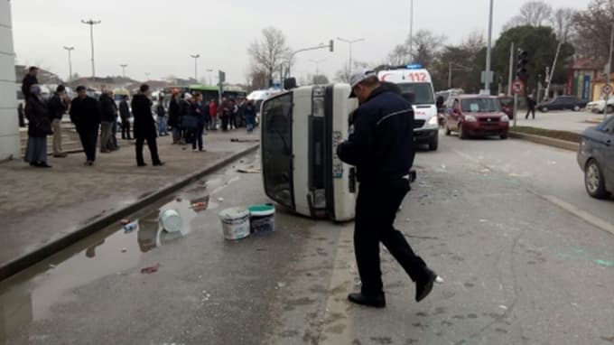 Donatım Mahallesi'nde kaza: 3 yaralı