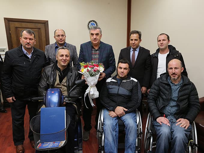 Toçoğlu: "Spor tüm engelleri kaldırır"