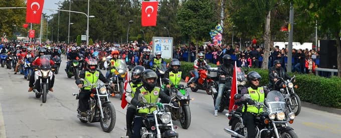 Motorsiklet Spor Kulübü Vali Coş'u ziyaret etti