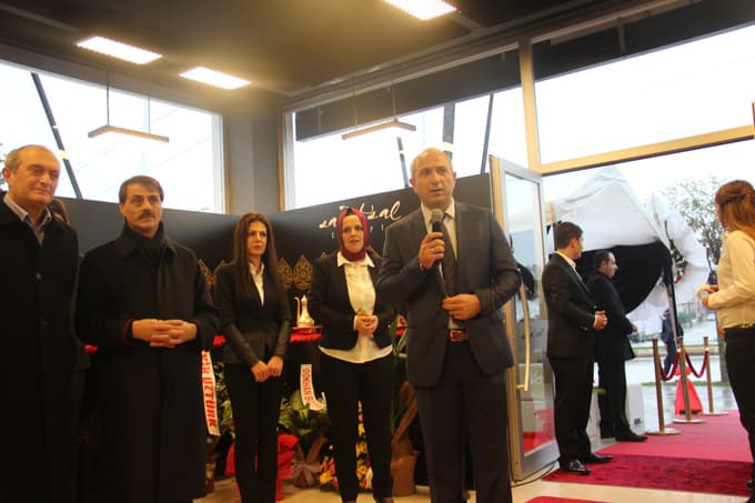 Vali Coş Sanatsal Concept'in açılışını yaptı