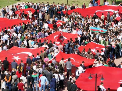 Sakarya Üniversitesi'nde "Hepimiz Mehmediz" Sloganları