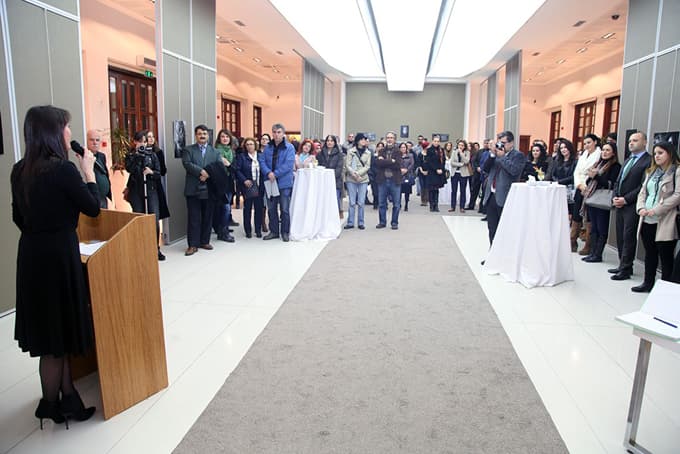 Serginin gelirleri Otizmle Yaşam Derneği'ne bağışlanacak