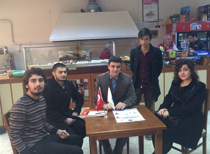 Öğrenci Konseyi Öğrencilerin Dertlerini Dinliyor