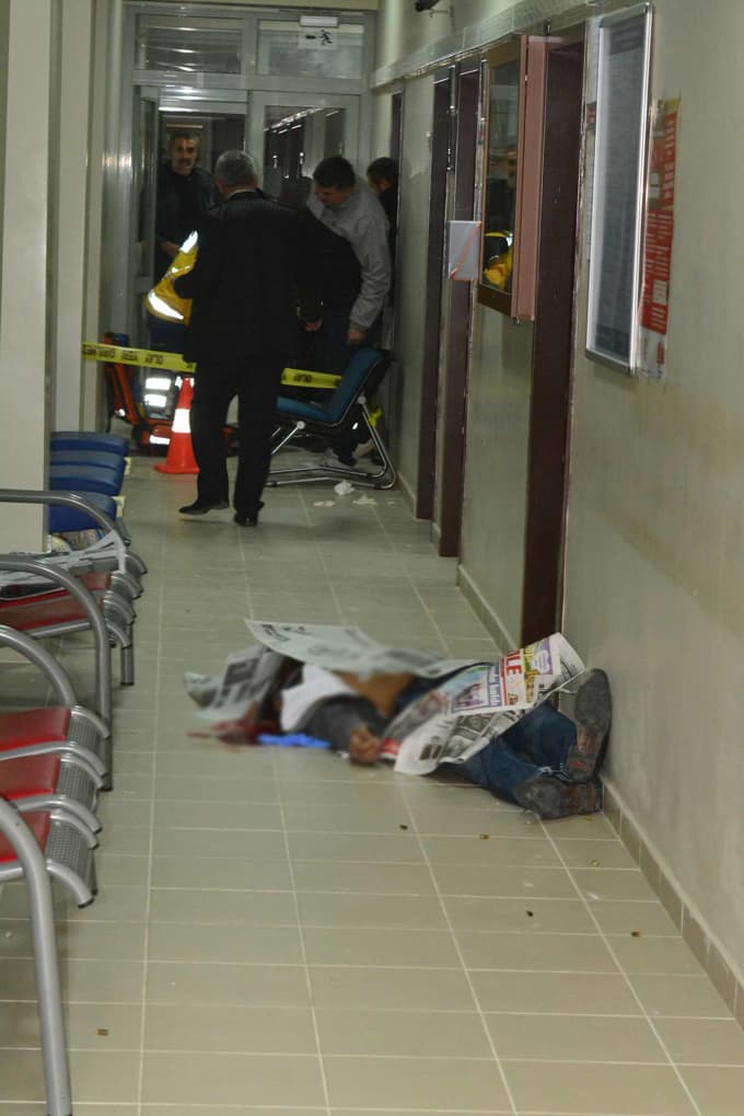 Ferizli Kaymakamlığı'nda silahlı çatışma! 1 ölü, 3 yaralı
