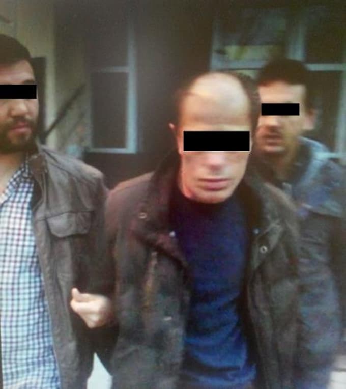 Şüphelinin evinden cephanelik çıktı
