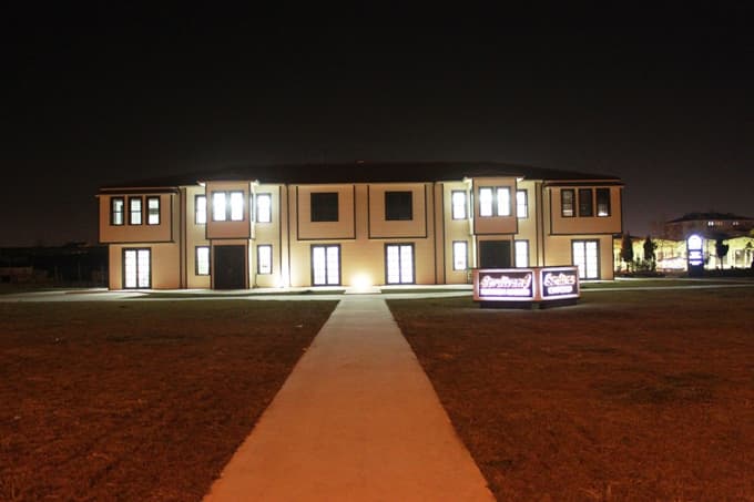 Serdivan Belediyesi'nden öğrencilere büyük destek