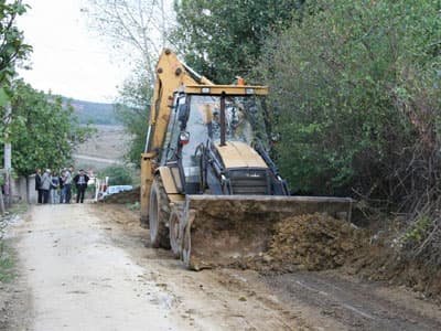 Yol Çalışmaları Tüm Hızıyla Devam Ediyor