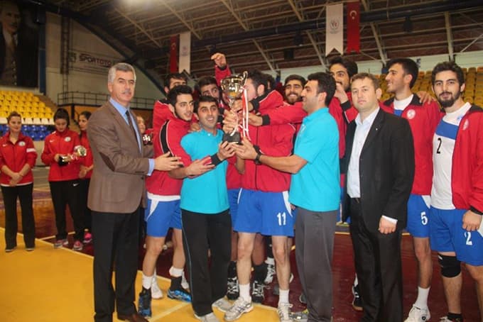 Voleybol'da çifte kupa