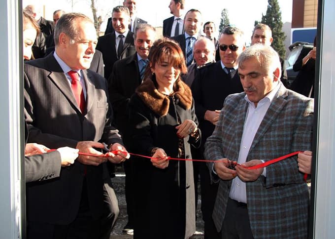 Banka açılışı Kaymakam Ayhan'ın katılımıyla gerçekleşti