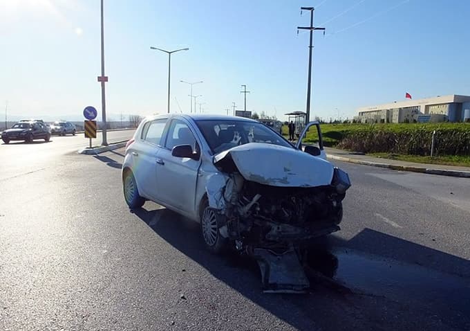 Sakarya'da trafik kazası: 4 yaralı