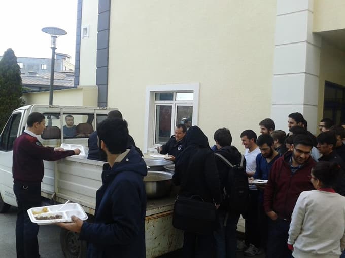 SAÜ yılın son Pazar yemeğinde buluştu