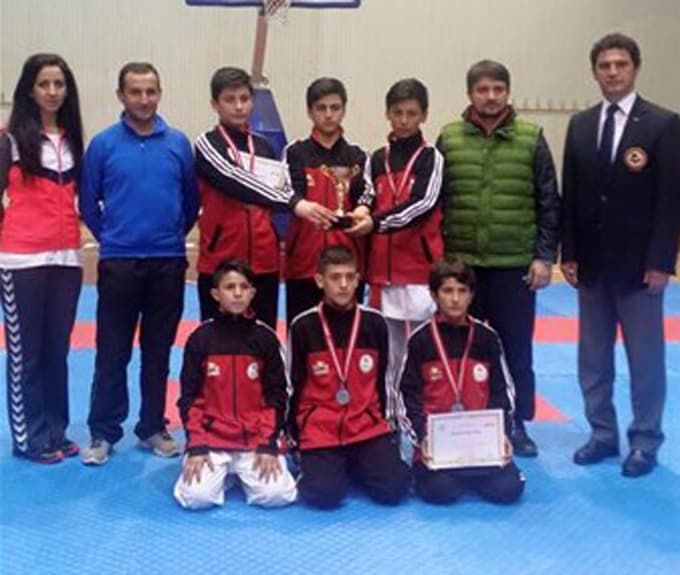 Karetecilerimiz yarı finale yükseldi