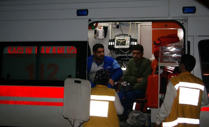Hendek'te fabrika yangını: 6 işçi dumandan etkilendi