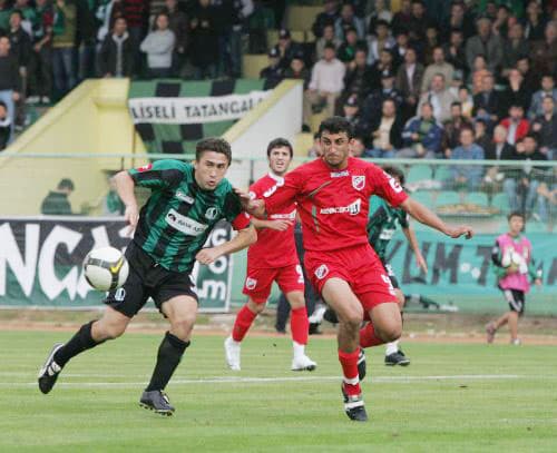 Sakaryaspor: 3 - Karşıyaka :1