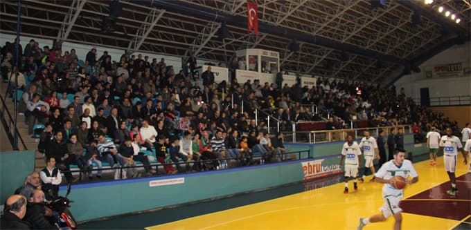 Sakarya Büyükşehir Basketbol haftayı galibiyetle kapattı