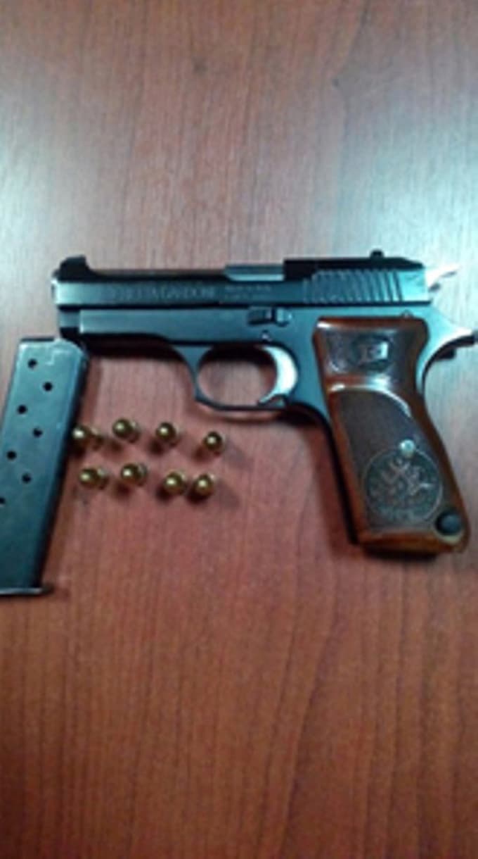 Aranan 13 şahış yakalandı, 8 tabanca ele geçirildi