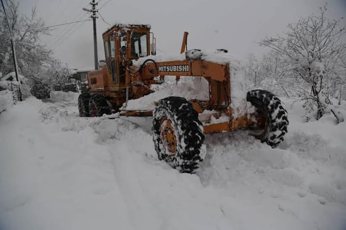 Sapanca'da 10 köy yolu ulaşıma kapandı