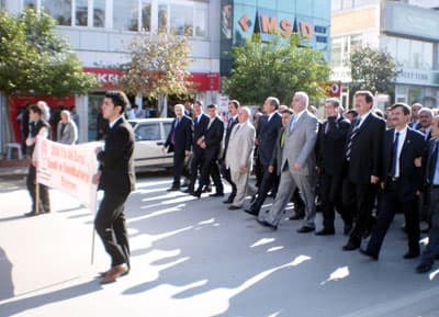 Bir Milyon Kişiye Çay İkramında Bulunduk