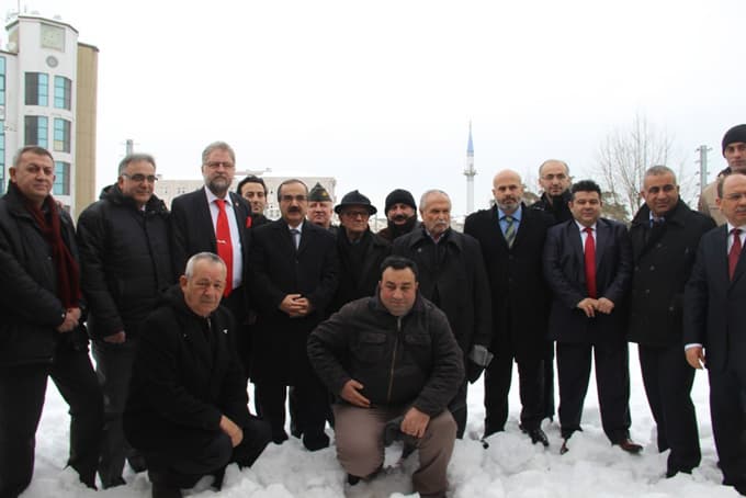 Vali Coş 10 Ocak Çalışan Gazeteciler Gününü kutladı