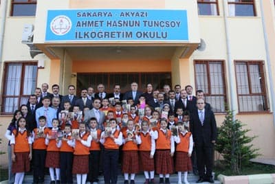 Akyazılı Öğrencilerden Anlamlı Kampanya