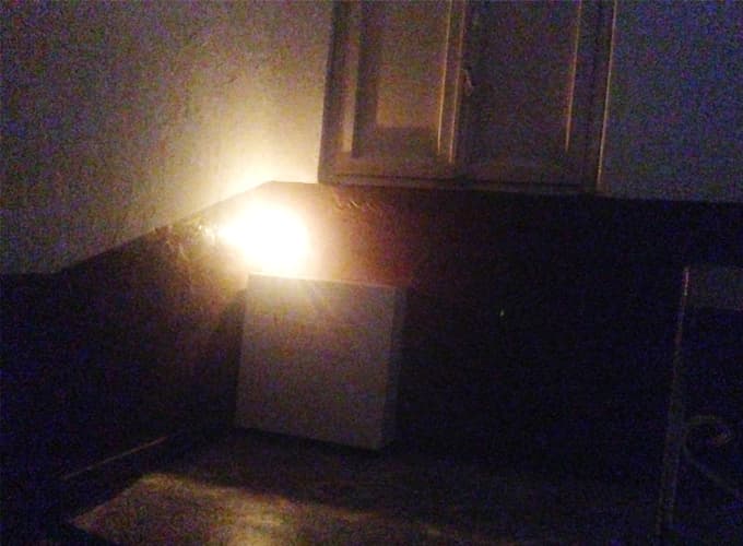Akyazı'da Elektrik Kesintileri Esnafı İsyan Ettirdi