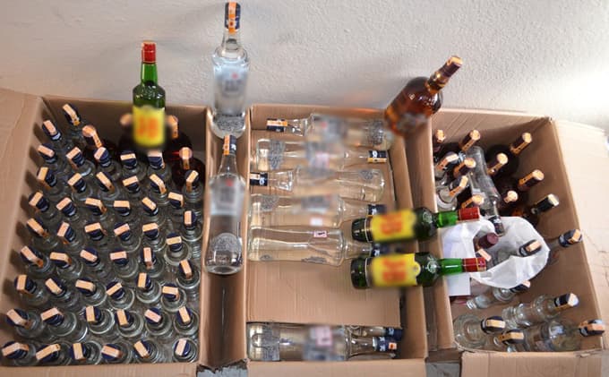 219 Adet sahte bandrollü alkollü içki ele geçirildi