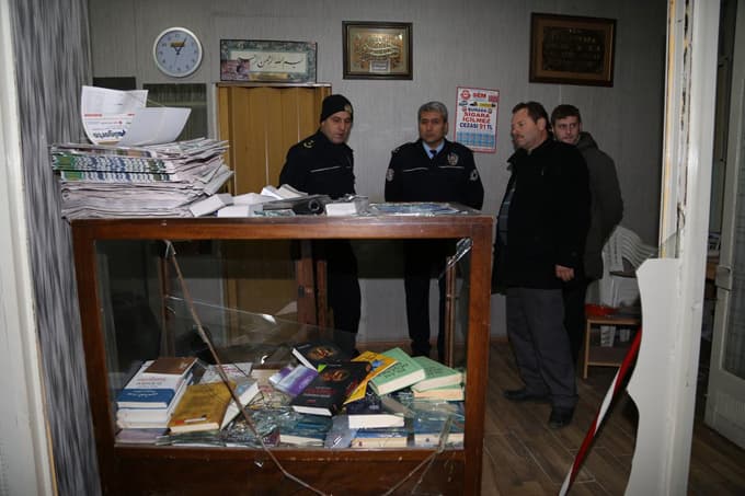 İki gazete temsilciliğine taşlı saldırı iddiası 