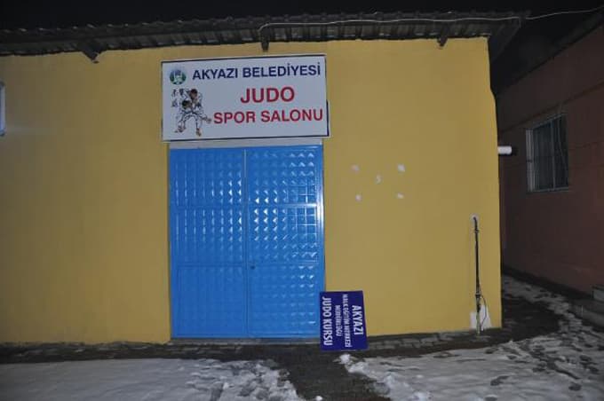 Akyazı Halk Eğitim Merkezi Müdürü'ne 'başörtüsü' suçlaması
