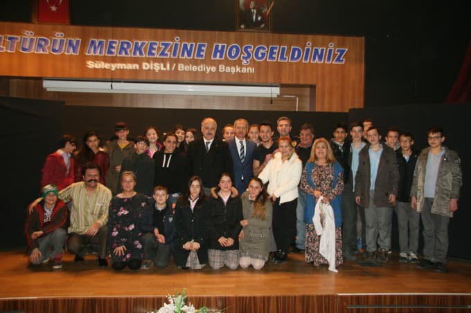 Çocuğunuzun geleceği için bu tiyatroyu izletin