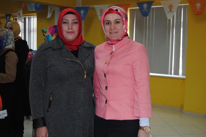 Ak Parti Kaynarca İlçe Kadın Kolları Kongresi yapıldı