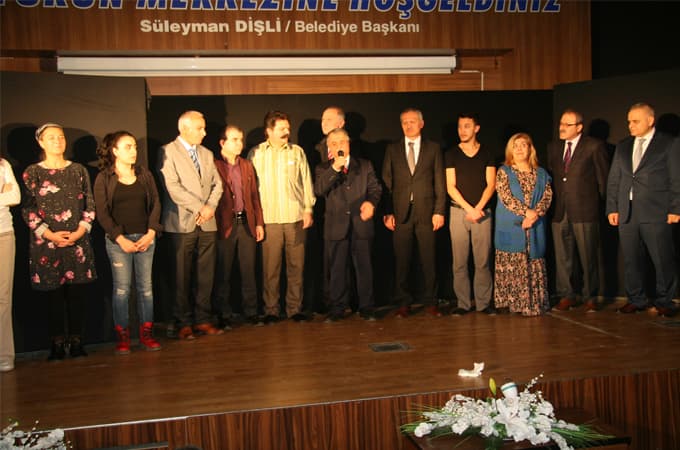 Uyuşturucuya karşı tiyatroyla mücadele veriyorlar 