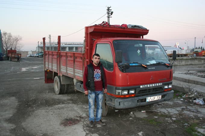 Hırsızına yalvardı: Artık kamyonumun mazot ve aküsünü çalma