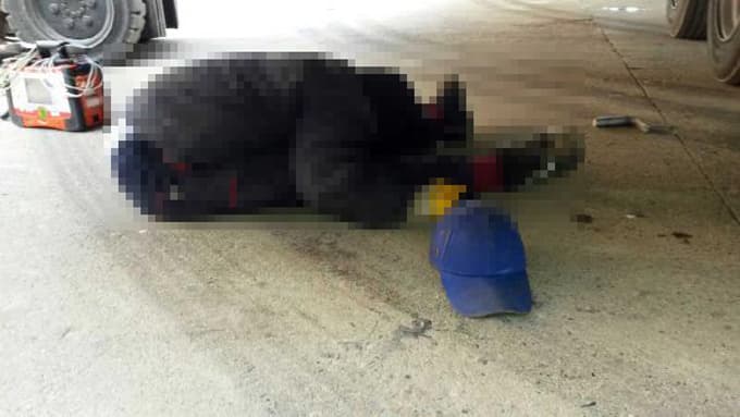 Tamirhanede TIR dorsesi kapağının altında kalan işçi öldü