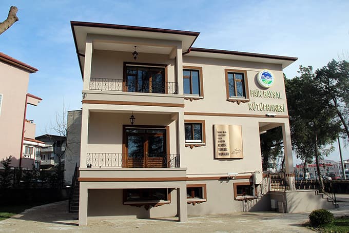 Faik Baysal Kütüphanesi açılışa hazırlanıyor