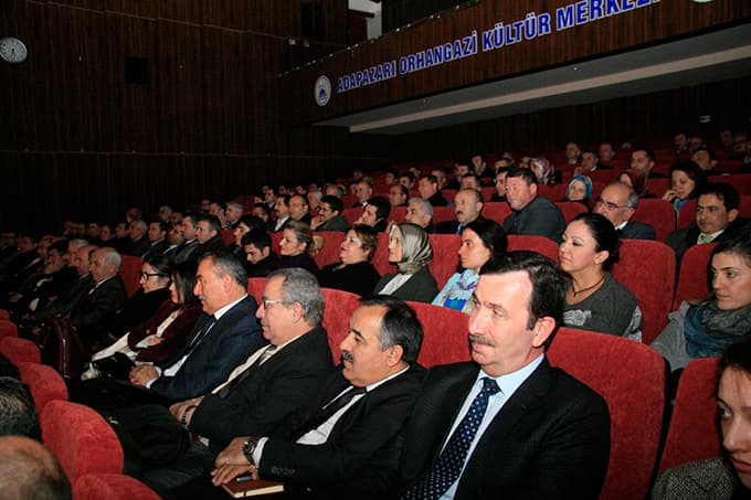 Eğitimcileri ağlatan tiyatro